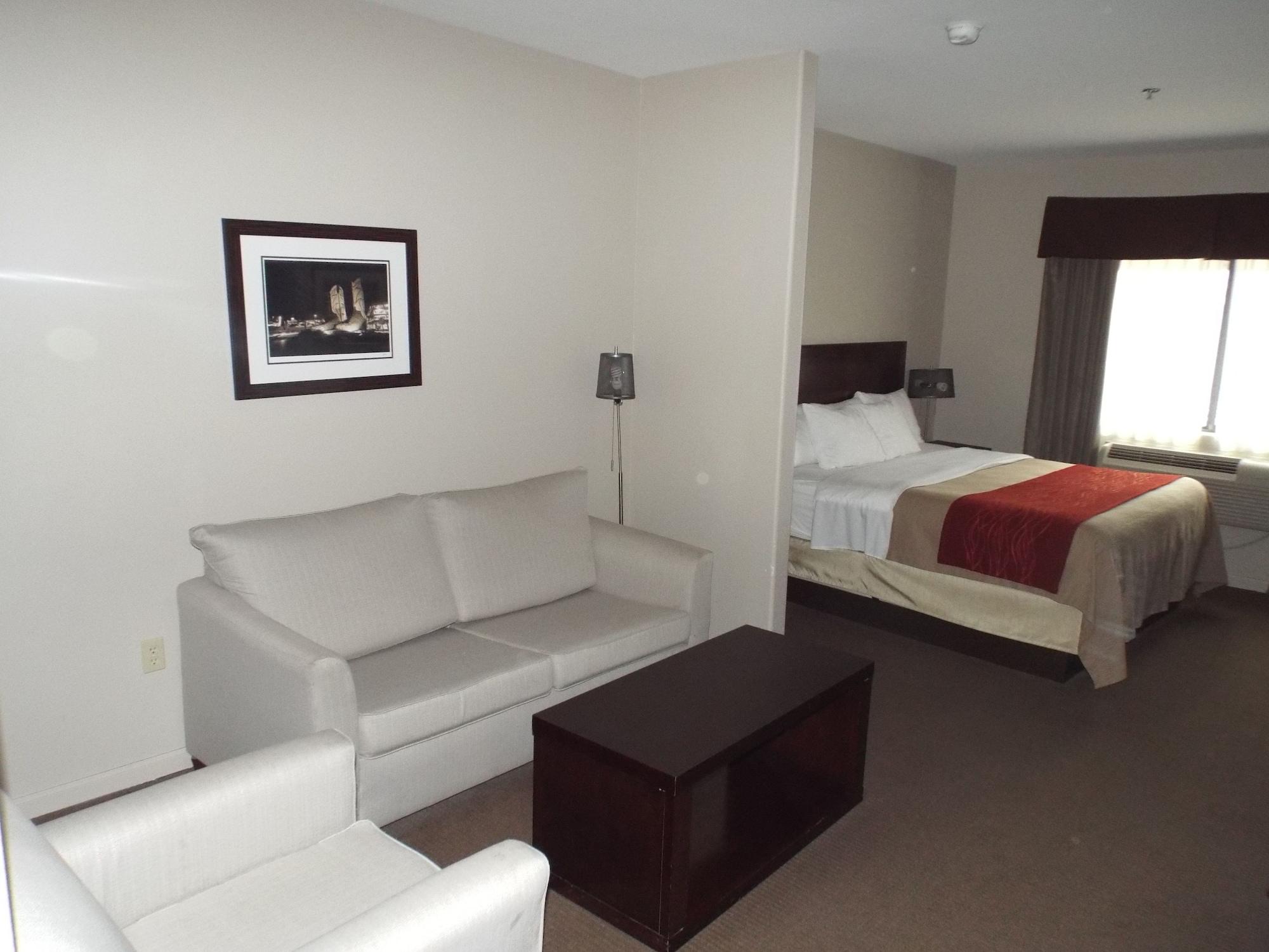 Baymont By Wyndham Columbus Hotel Buitenkant foto